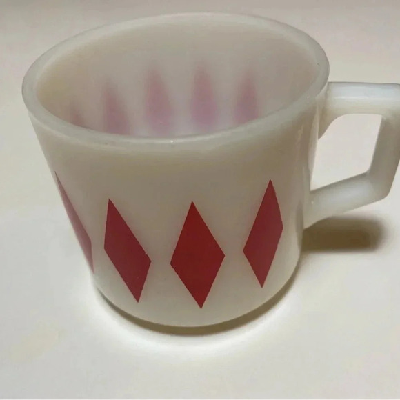 SOLD Vintage Fire King Anchor Hocking Mug Milk Glass Harlequin Red Diamond USA - Picture 1 of 8